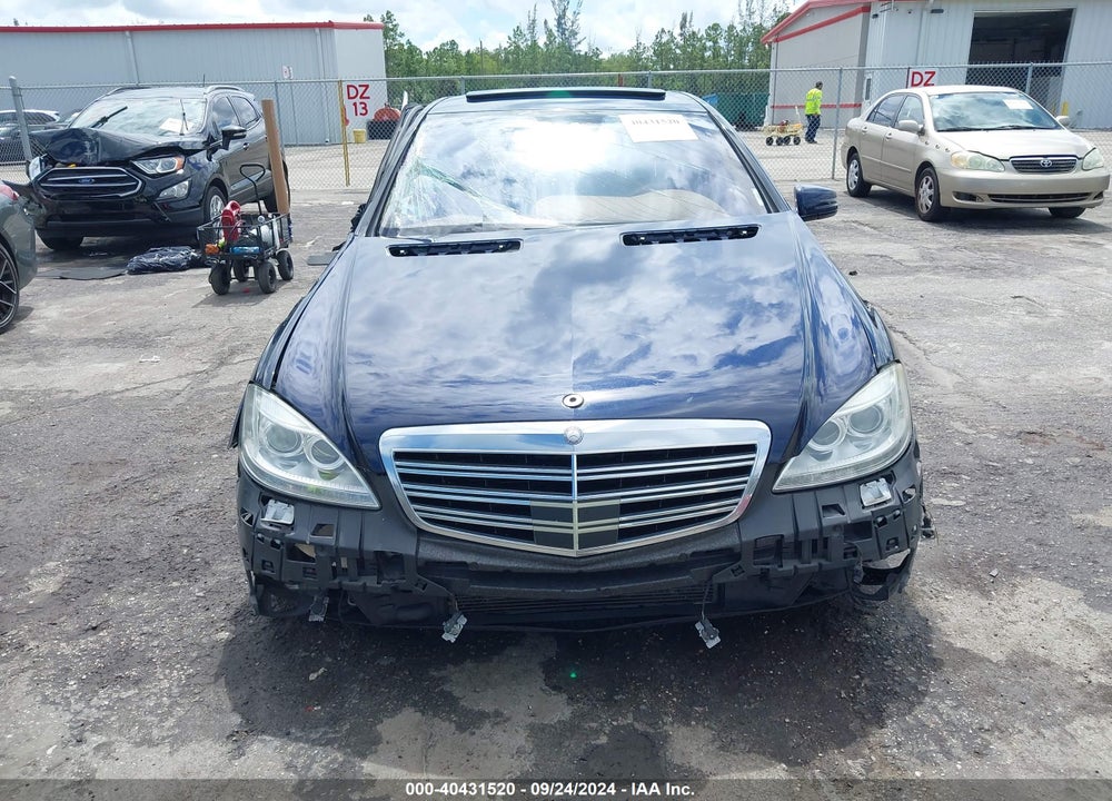 2012 MERCEDES-BENZ S 550 VIN: WDDNG7DBXCA454038