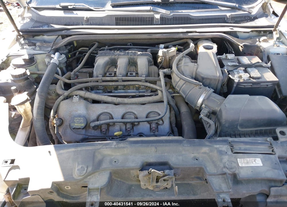 2010 FORD TAURUS SE VIN: 1FAHP2DW4AG141824