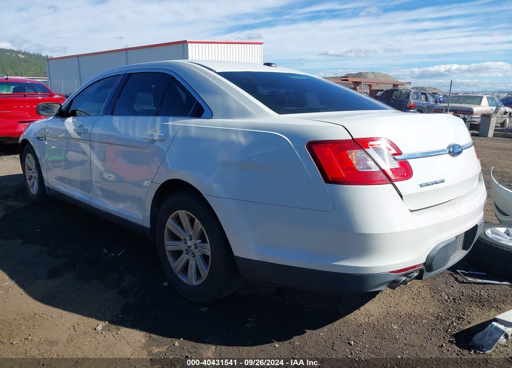 2010 FORD TAURUS SE VIN: 1FAHP2DW4AG141824