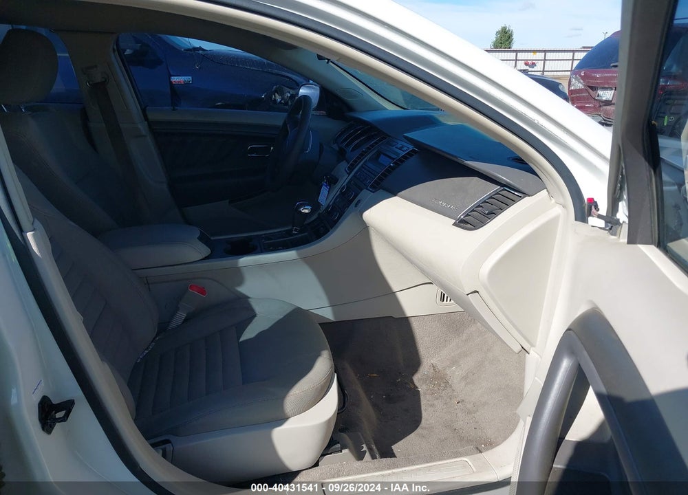 2010 FORD TAURUS SE VIN: 1FAHP2DW4AG141824