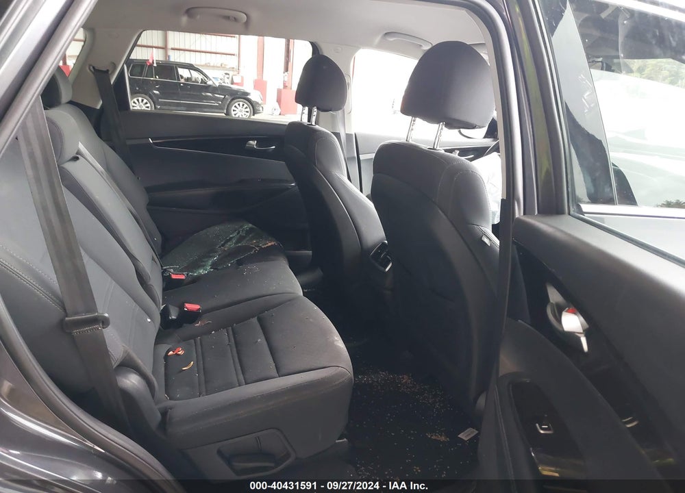 2018 KIA SORENTO 3.3L LX VIN: 5XYPGDA57JG368019