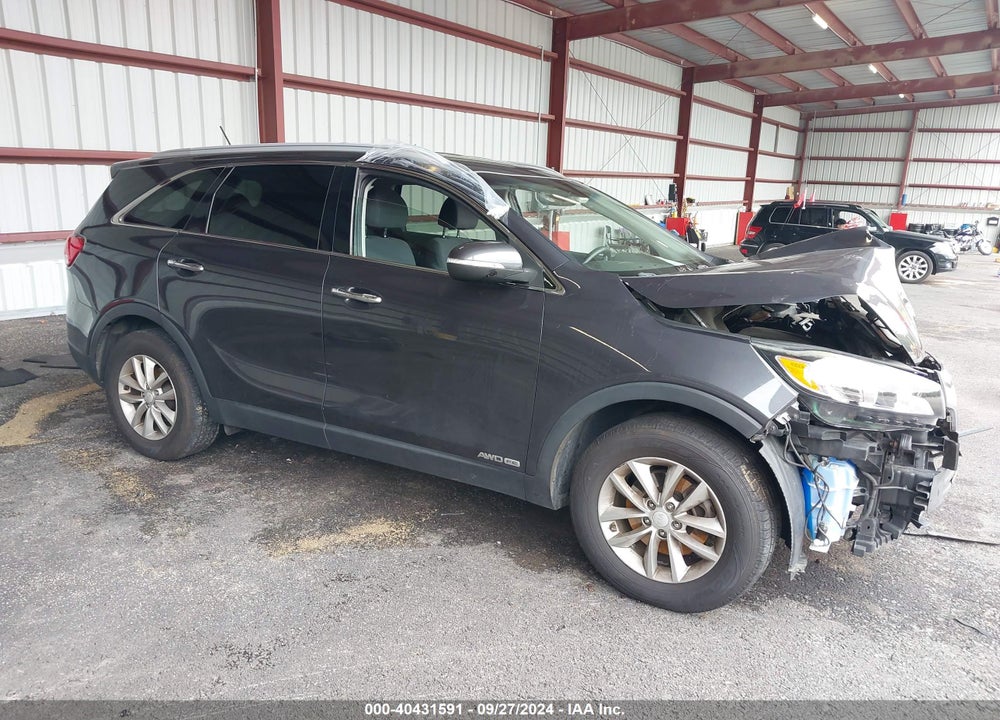 2018 KIA SORENTO 3.3L LX VIN: 5XYPGDA57JG368019