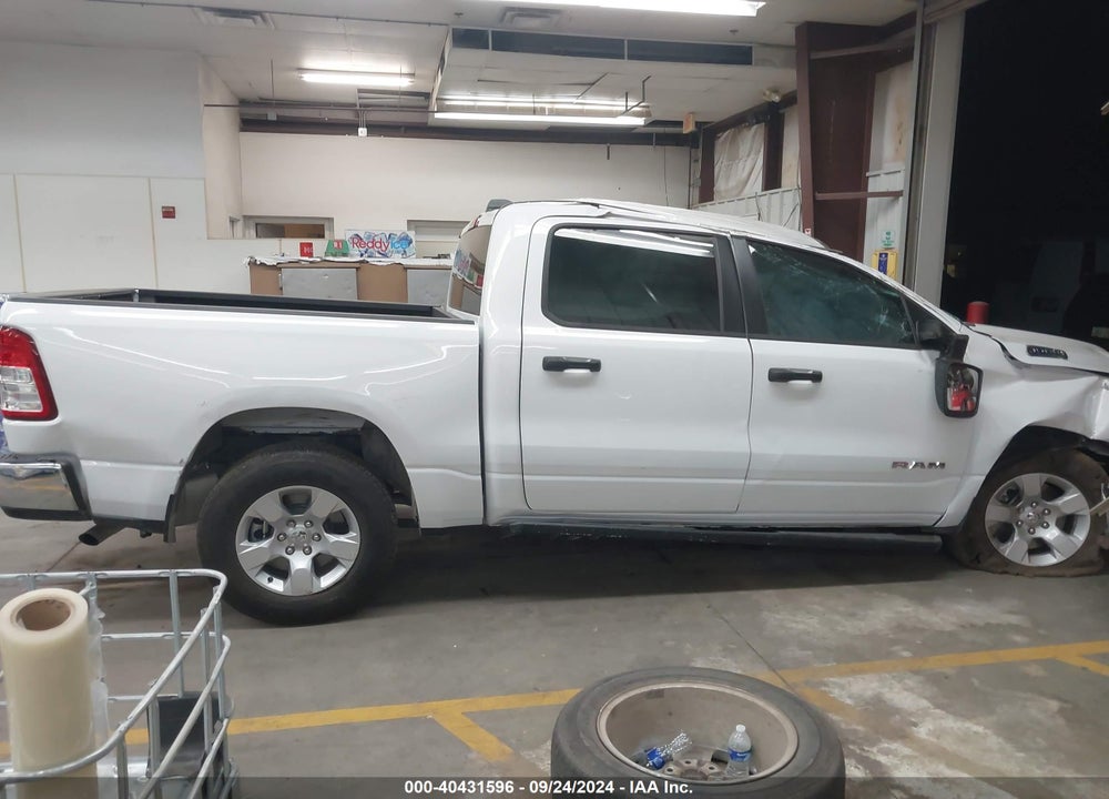 2024 RAM 1500 BIG HORN 4X2 5'7 BOX VIN: 1C6RREFG5RN151955