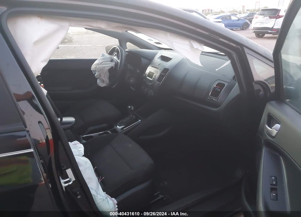 2017 KIA FORTE LX VIN: 3KPFK4A73HE089914