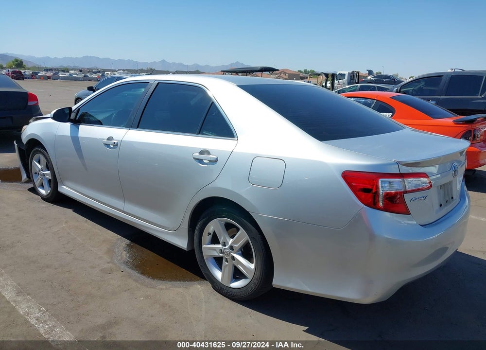 2013 TOYOTA CAMRY SE VIN: 4T1BF1FK9DU677886