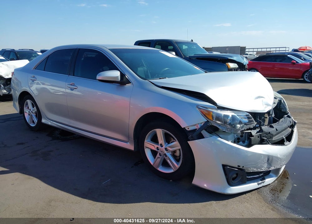 2013 TOYOTA CAMRY SE VIN: 4T1BF1FK9DU677886