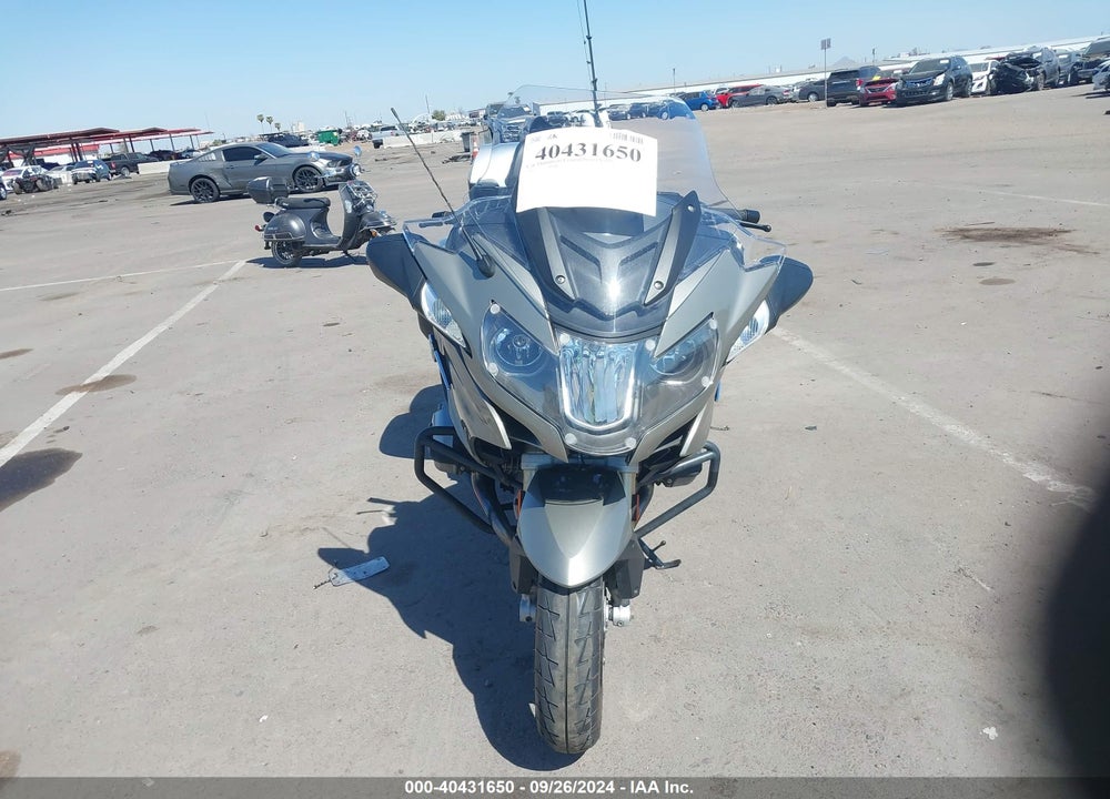 2015 BMW R1200 RT VIN: WB10A1304FZ192359