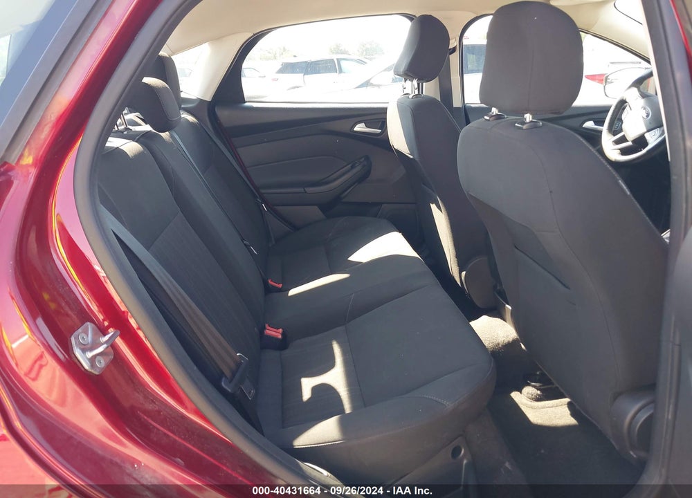 2015 FORD FOCUS SE VIN: 1FADP3F20FL367324