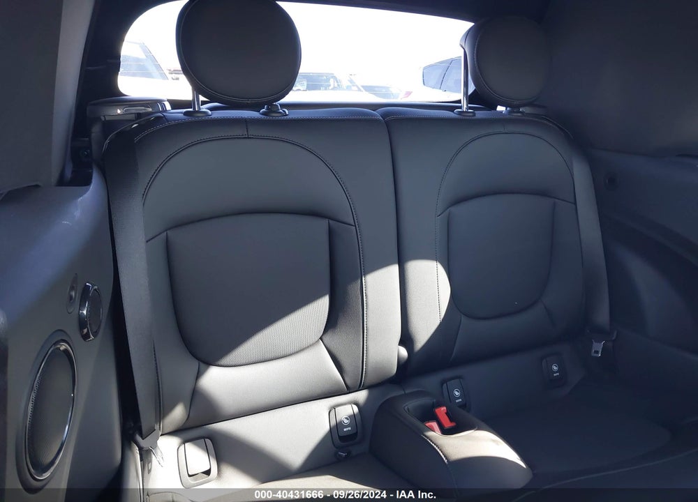 2019 MINI CONVERTIBLE COOPER VIN: WMWWG5C57K3H07950