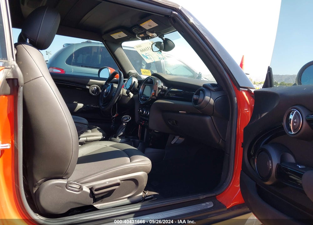 2019 MINI CONVERTIBLE COOPER VIN: WMWWG5C57K3H07950