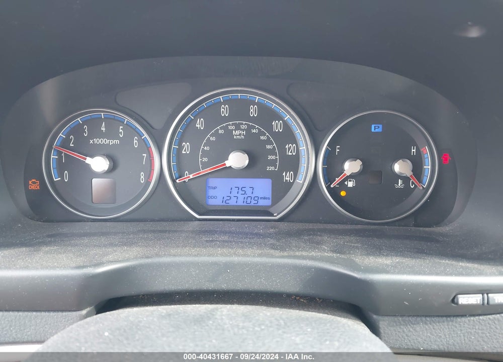 2008 HYUNDAI SANTA FE GLS VIN: 5NMSG73D68H196310