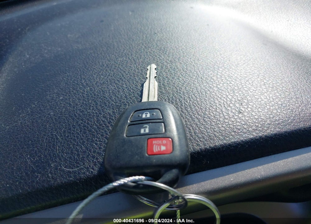 2013 TOYOTA RAV4 LE VIN: 2T3BFREV4DW023654