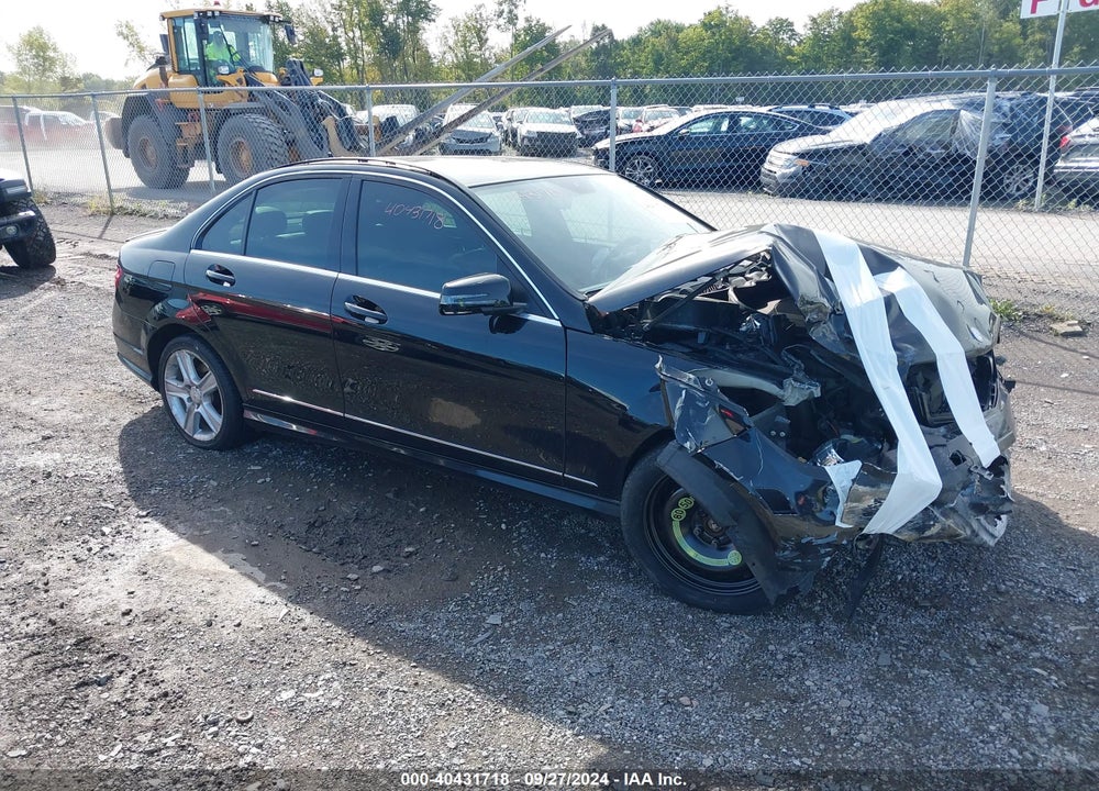2011 MERCEDES-BENZ C 300 LUXURY 4MATIC/SPORT 4MATIC VIN: WDDGF8BBXBF653063