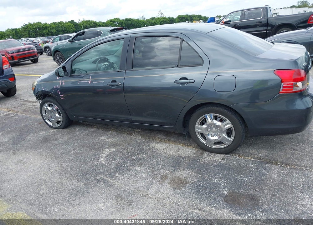 2010 TOYOTA YARIS VIN: JTDBT4K3XA1364890