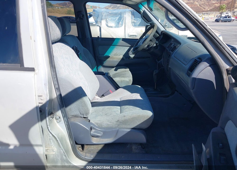 2000 TOYOTA 4RUNNER SR5 V6 VIN: JT3GN86R4Y0162847