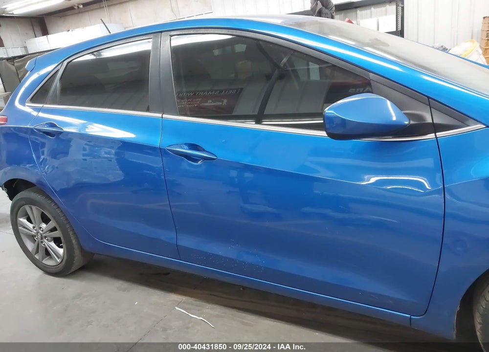 2017 HYUNDAI ELANTRA GT VIN: KMHD35LH2HU381602