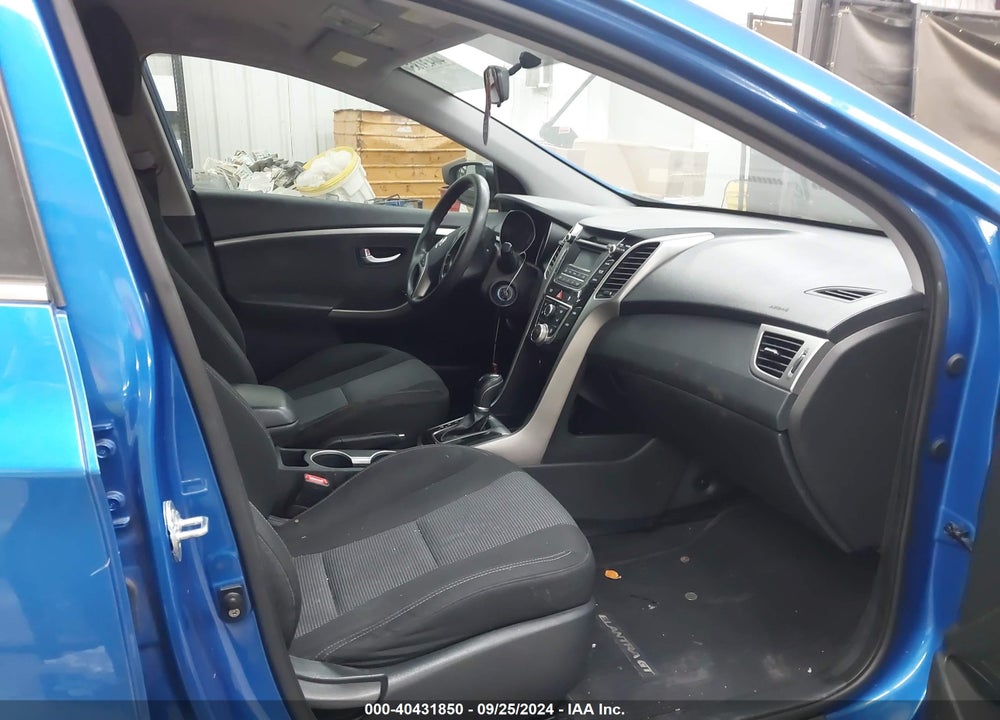 2017 HYUNDAI ELANTRA GT VIN: KMHD35LH2HU381602