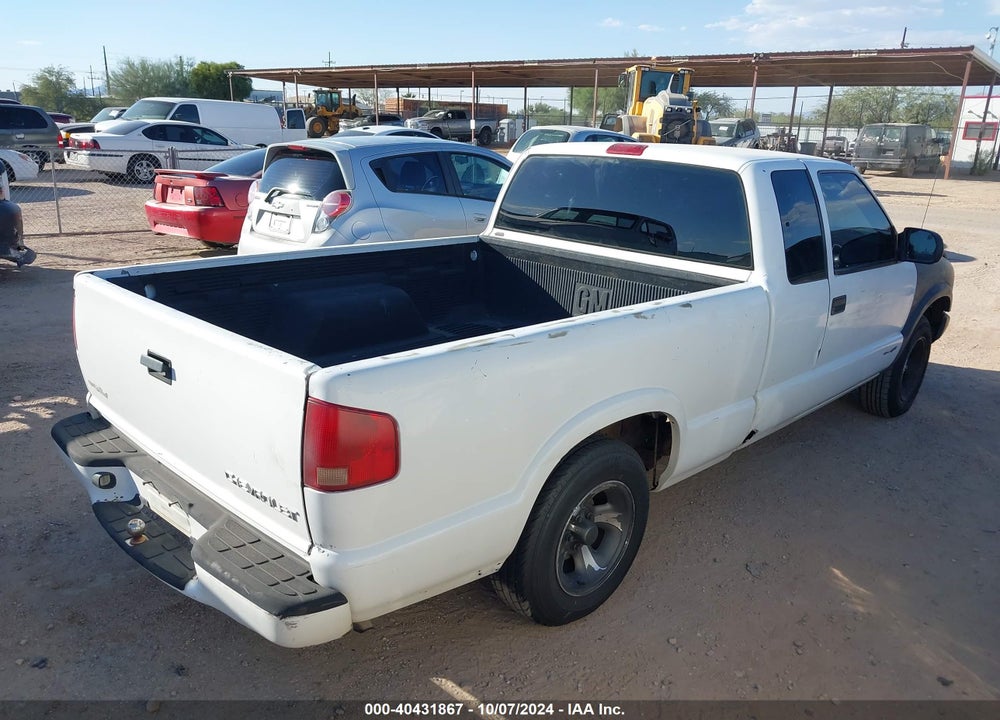 2003 CHEVROLET S-10 LS VIN: 1GCCS19XX38287026
