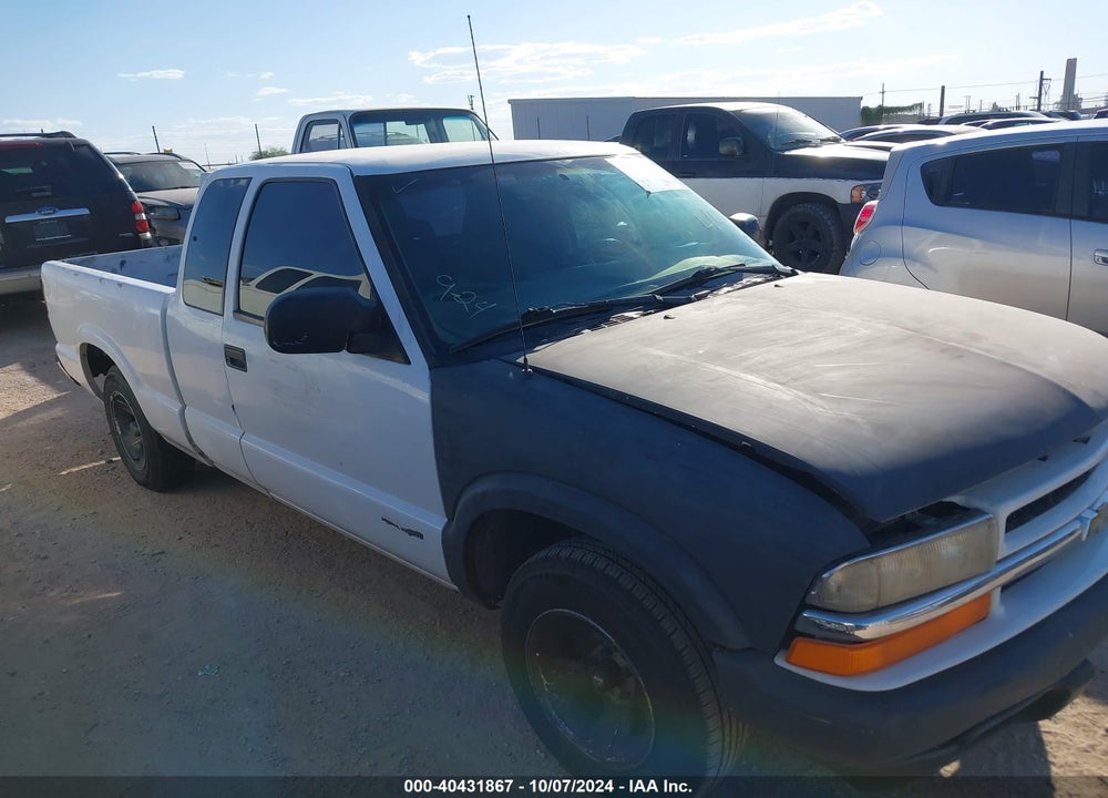 2003 CHEVROLET S-10 LS VIN: 1GCCS19XX38287026