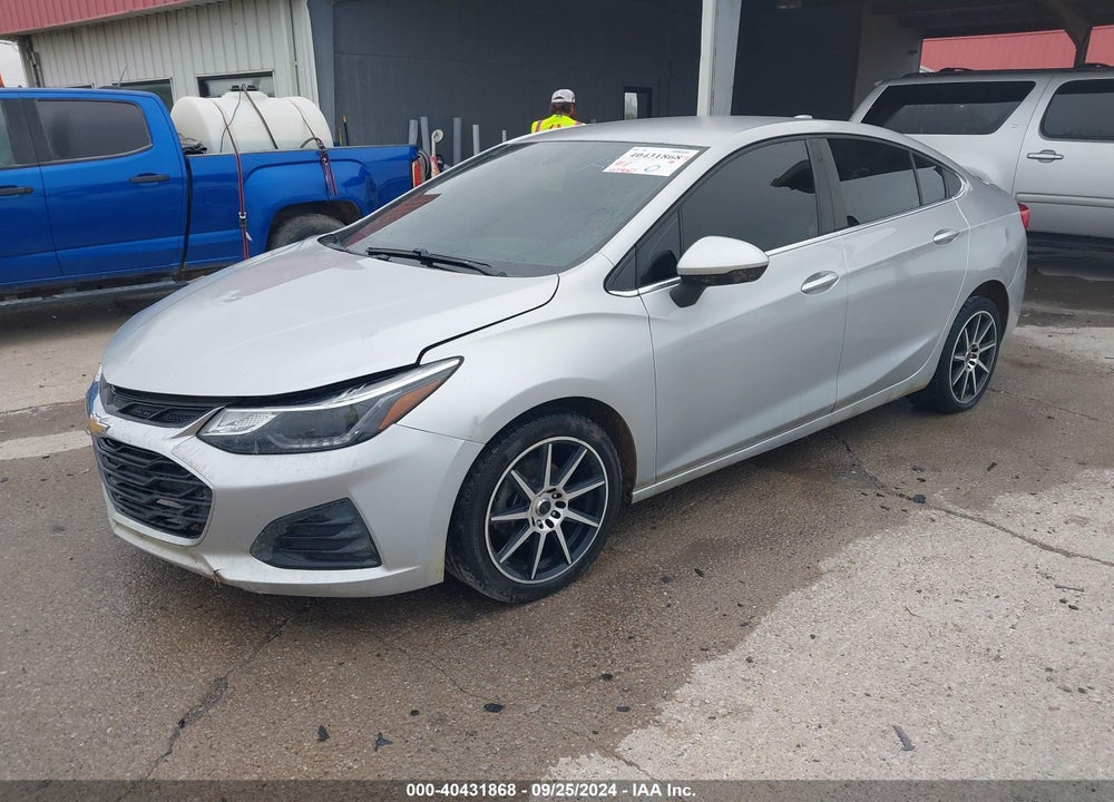 2019 CHEVROLET CRUZE LT VIN: 1G1BE5SM3K7125066