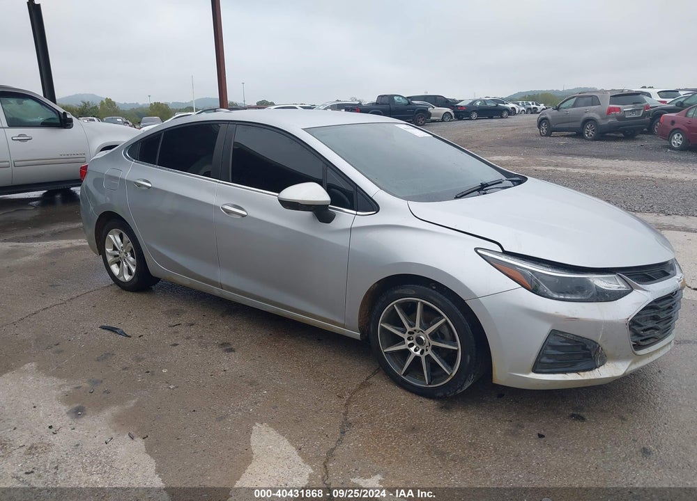 2019 CHEVROLET CRUZE LT VIN: 1G1BE5SM3K7125066