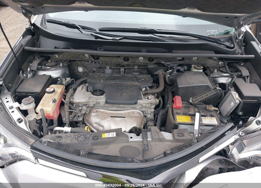 2018 TOYOTA RAV4 XLE VIN: JTMRFREV9JD240852