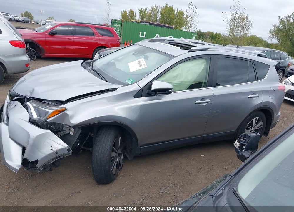 2018 TOYOTA RAV4 XLE VIN: JTMRFREV9JD240852