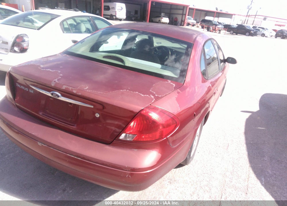 2000 FORD TAURUS SES VIN: 1FAFP5521YA231806