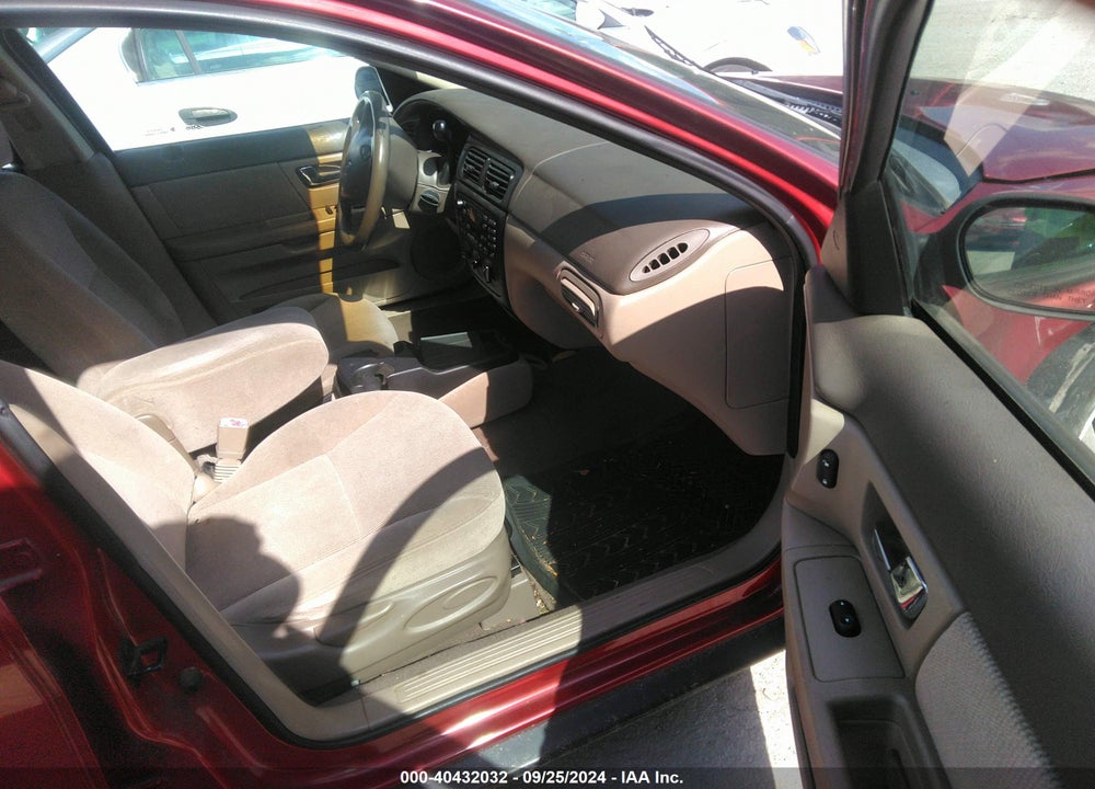2000 FORD TAURUS SES VIN: 1FAFP5521YA231806