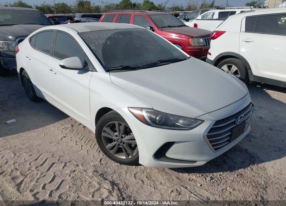 2018 HYUNDAI ELANTRA SEL VIN: 5NPD84LF0JH266396