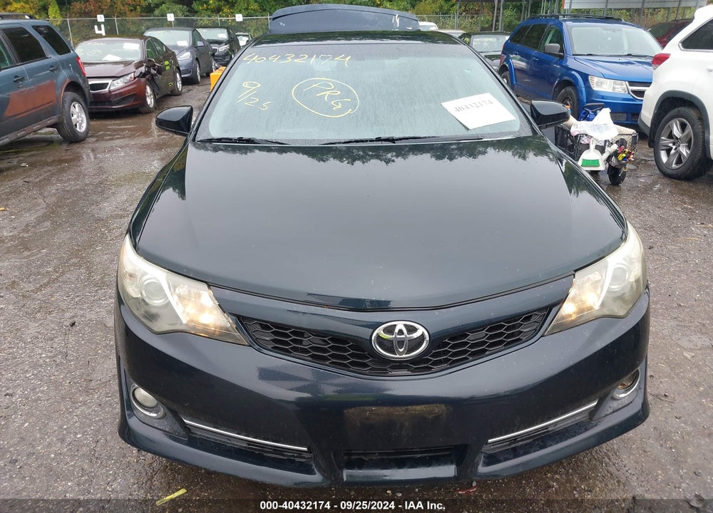 2013 TOYOTA CAMRY SE VIN: 4T1BF1FK2DU214469