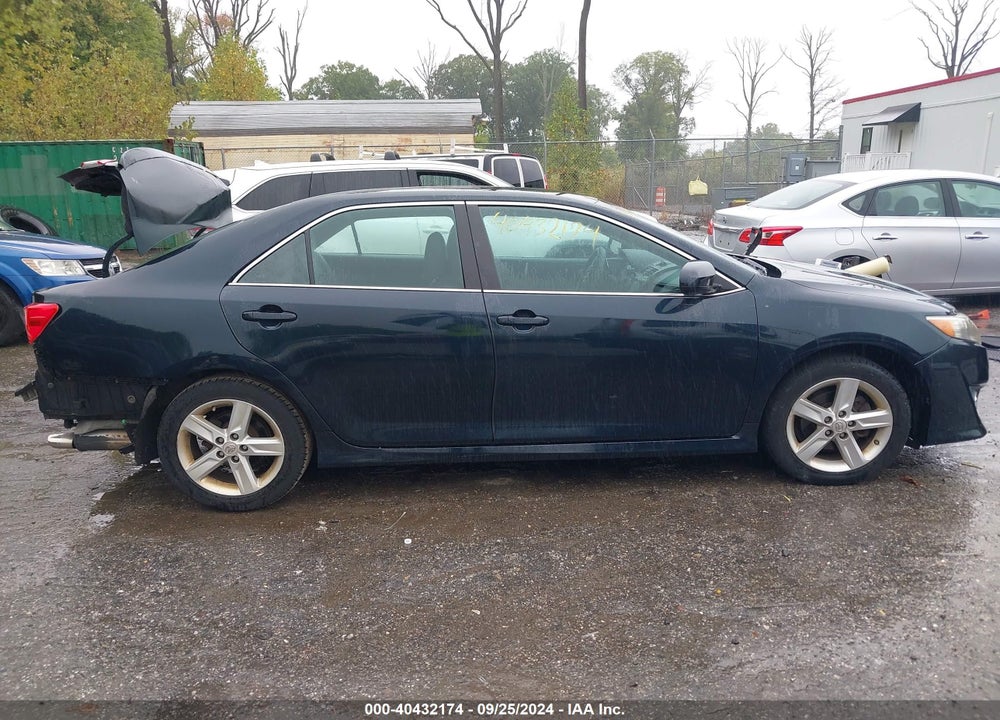 2013 TOYOTA CAMRY SE VIN: 4T1BF1FK2DU214469