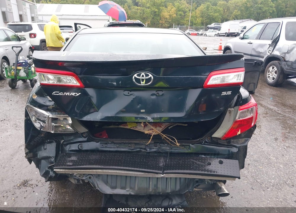 2013 TOYOTA CAMRY SE VIN: 4T1BF1FK2DU214469
