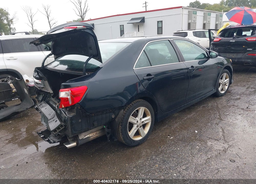 2013 TOYOTA CAMRY SE VIN: 4T1BF1FK2DU214469