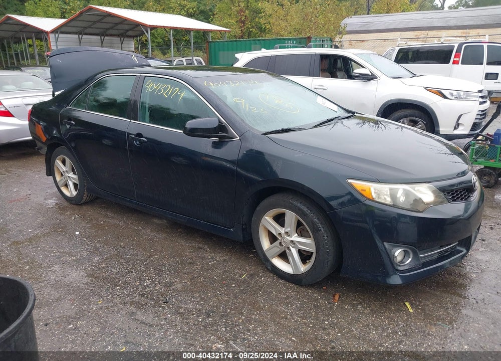 2013 TOYOTA CAMRY SE VIN: 4T1BF1FK2DU214469