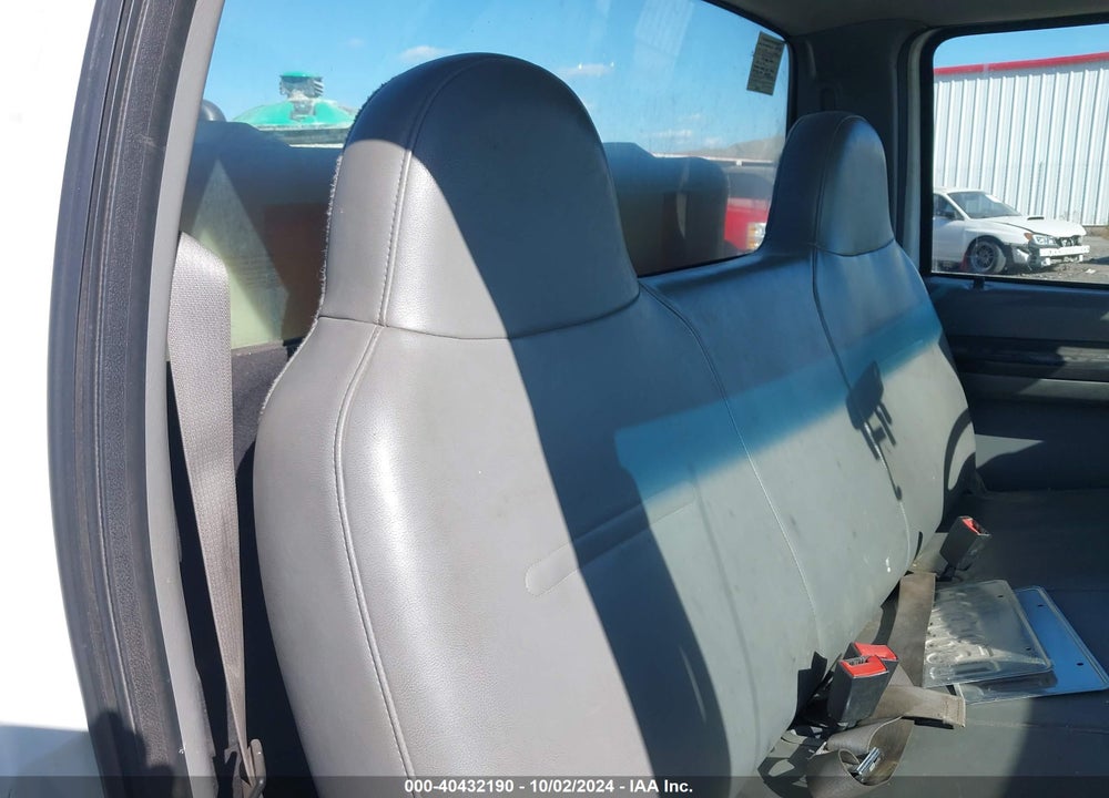 2006 FORD F-350 XL/XLT VIN: 1FTSF30596EC00004