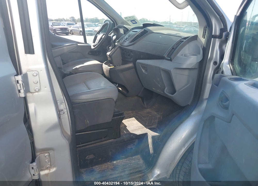 2015 FORD TRANSIT-150 XL VIN: 1FMZK1ZM4FKA11301