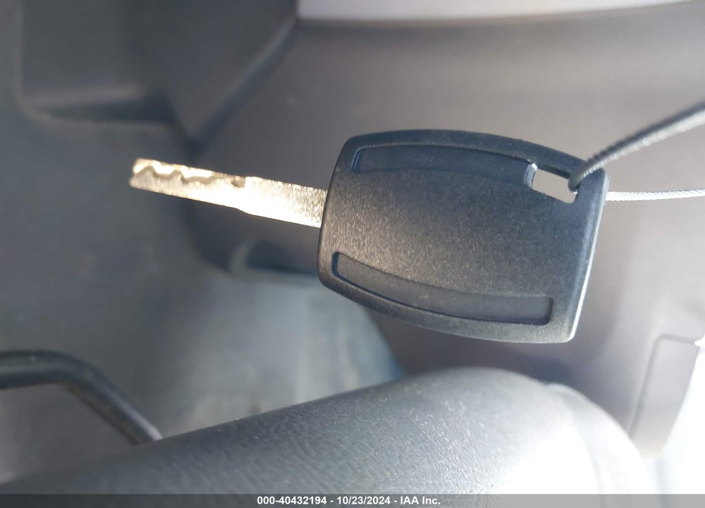 2015 FORD TRANSIT-150 XL VIN: 1FMZK1ZM4FKA11301
