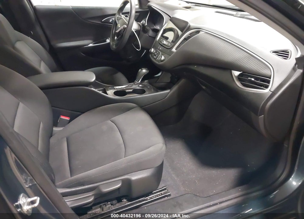 2019 CHEVROLET MALIBU 1FL VIN: 1G1ZC5ST8KF181215