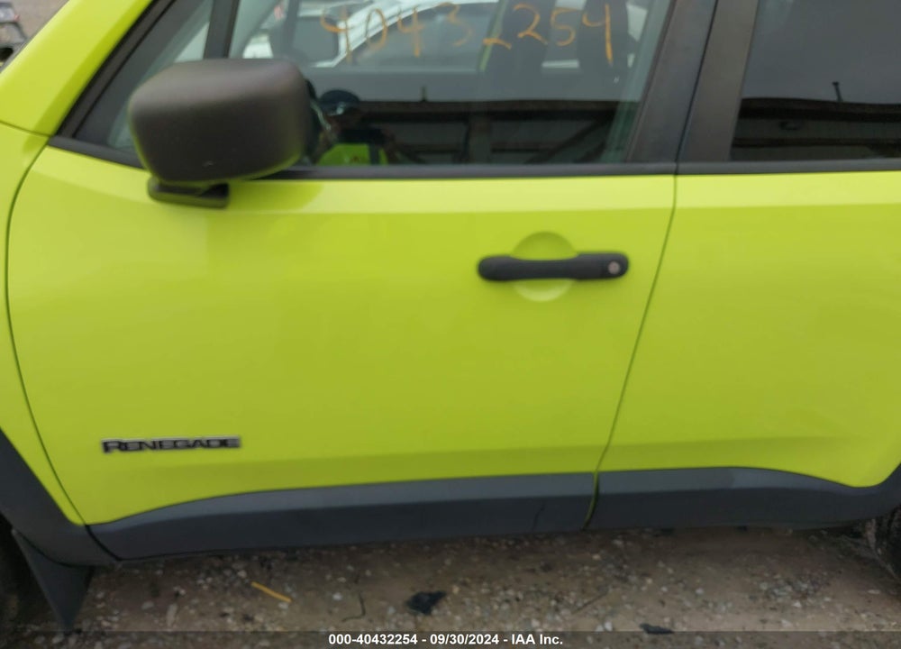 2017 JEEP RENEGADE SPORT 4X4 VIN: ZACCJBABXHPF07127