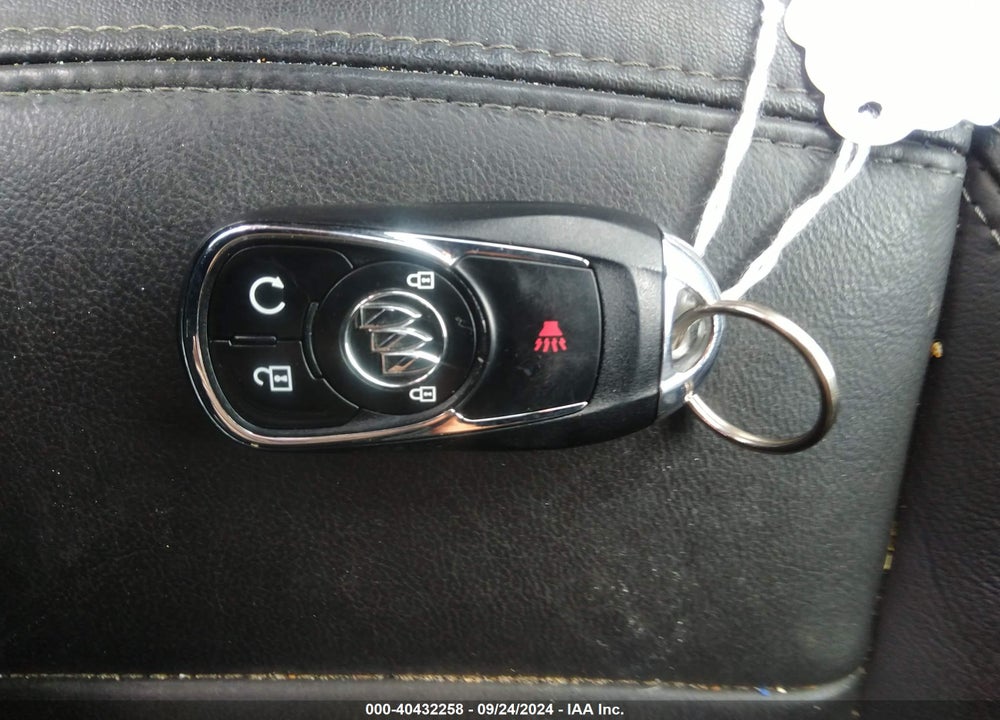 2018 BUICK ENCORE PREMIUM VIN: KL4CJHSB5JB588422
