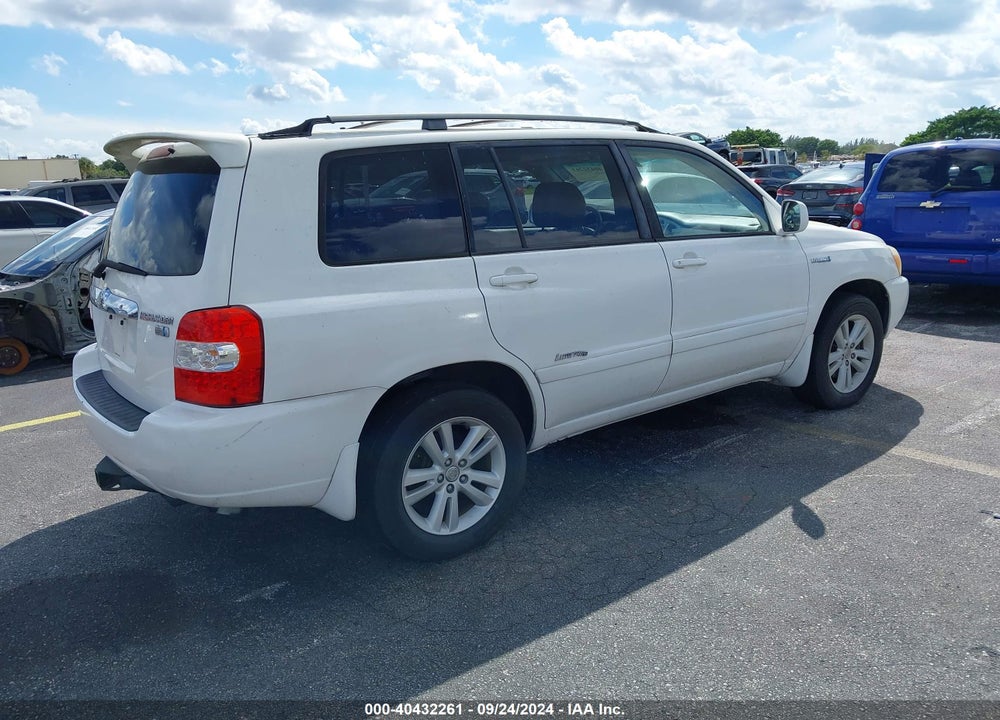 2006 TOYOTA HIGHLANDER HYBRID LIMITED V6 VIN: JTEEW21A860025045