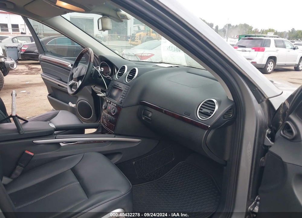 2011 MERCEDES-BENZ GL 450 4MATIC VIN: 4JGBF7BE3BA684799