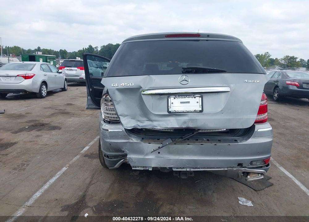 2011 MERCEDES-BENZ GL 450 4MATIC VIN: 4JGBF7BE3BA684799