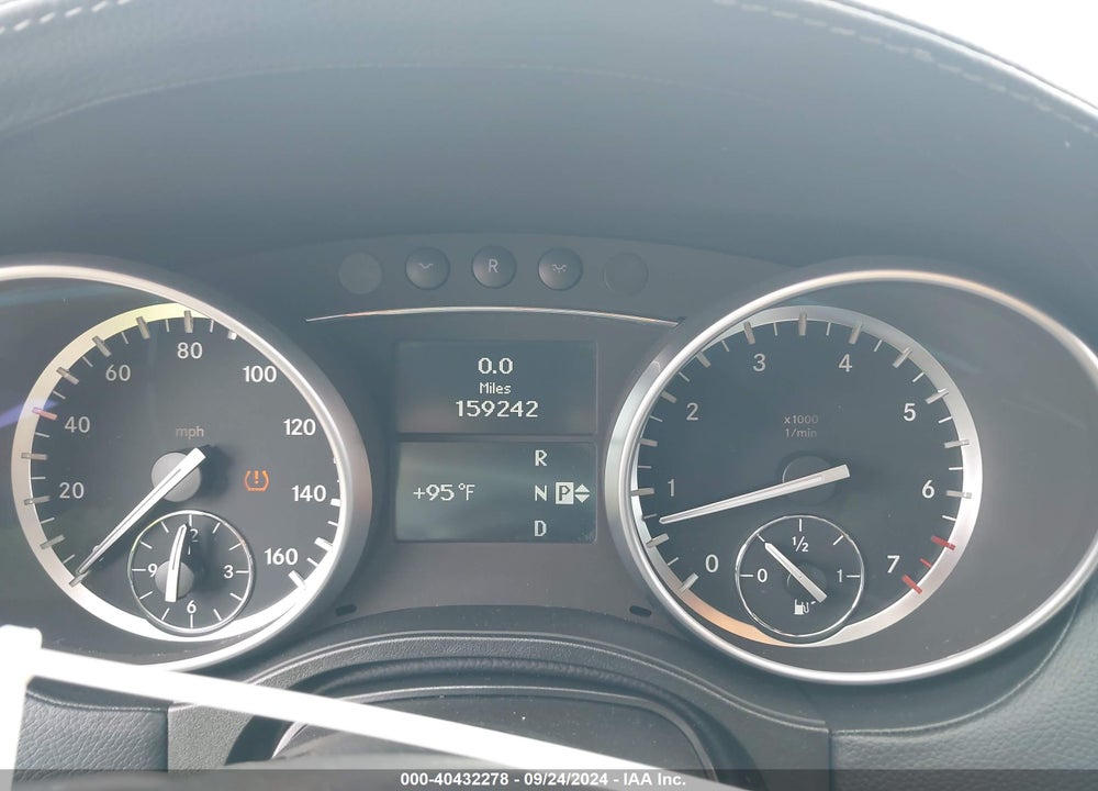 2011 MERCEDES-BENZ GL 450 4MATIC VIN: 4JGBF7BE3BA684799