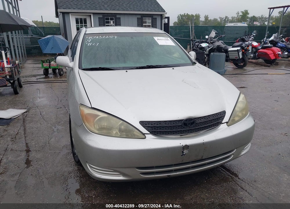 2004 TOYOTA CAMRY LE VIN: 4T1BE32K54U813080