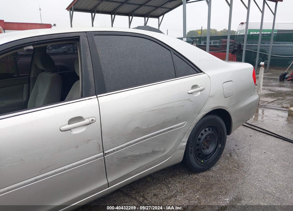 2004 TOYOTA CAMRY LE VIN: 4T1BE32K54U813080