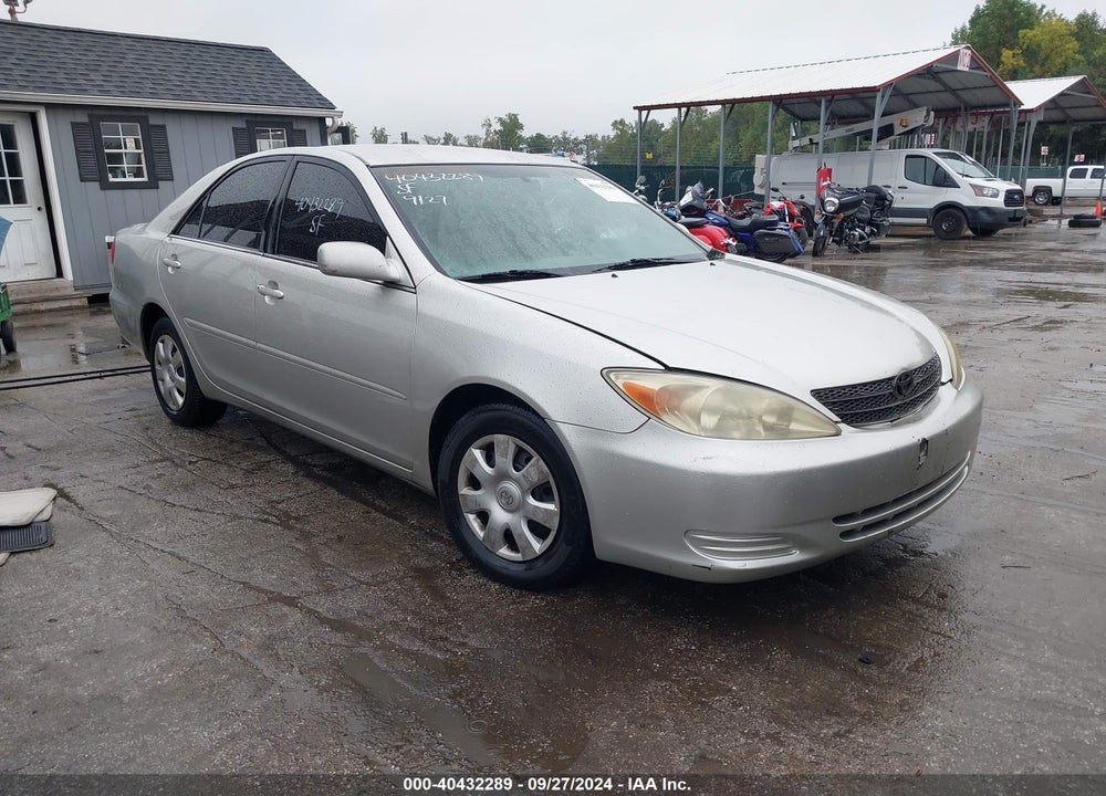 2004 TOYOTA CAMRY LE VIN: 4T1BE32K54U813080
