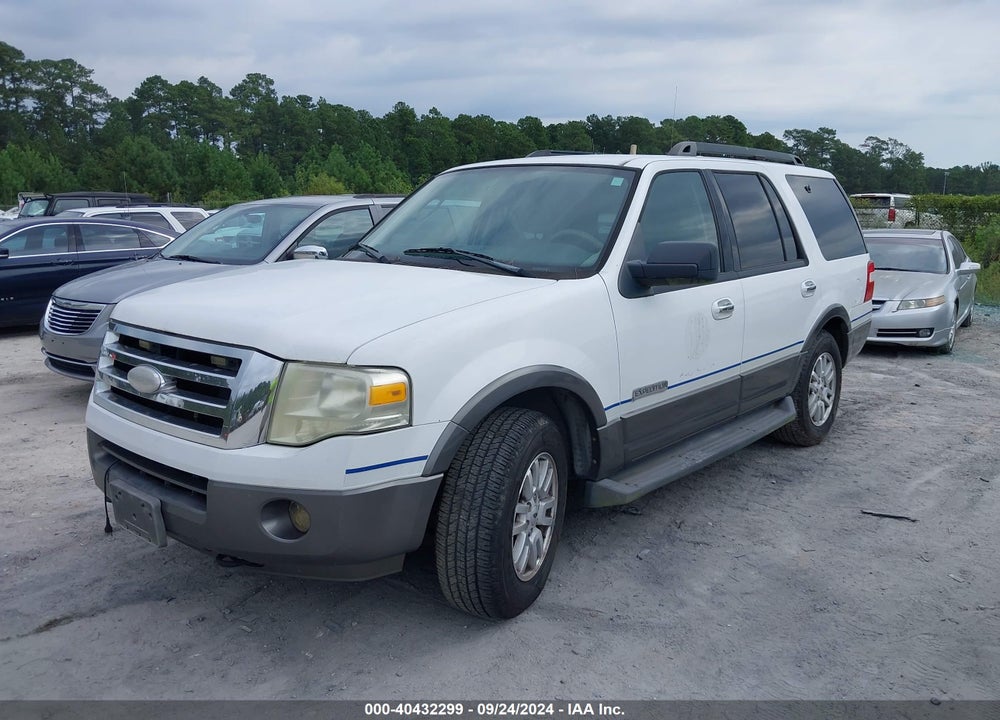 2007 FORD EXPEDITION XLT VIN: 1FMFU16527LA72023