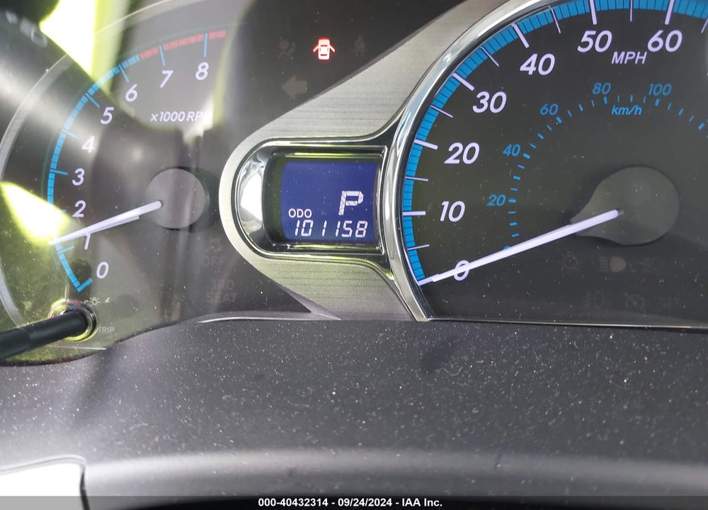 2014 TOYOTA SIENNA XLE V6 8 PASSENGER VIN: 5TDYK3DCXES518656